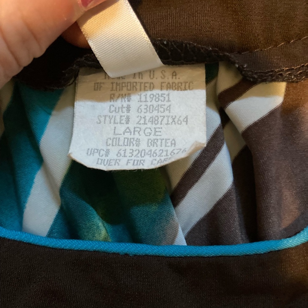 Wide strap, tank top Woman’s size large - Picture 3 of 3